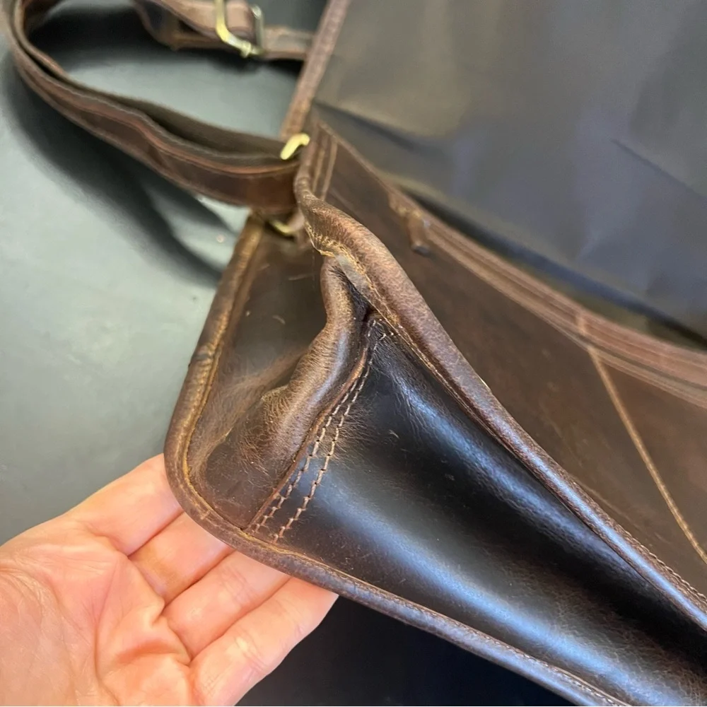 RUSTIC TOWN Brown LEATHER MESSENGER BAG Briefcase Computer LAPTOP BAG‎